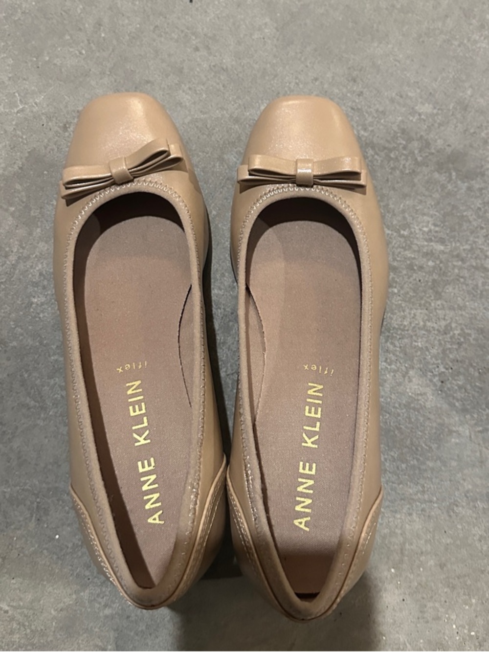 NWOT Anne Klein Nude Tan wedge heels